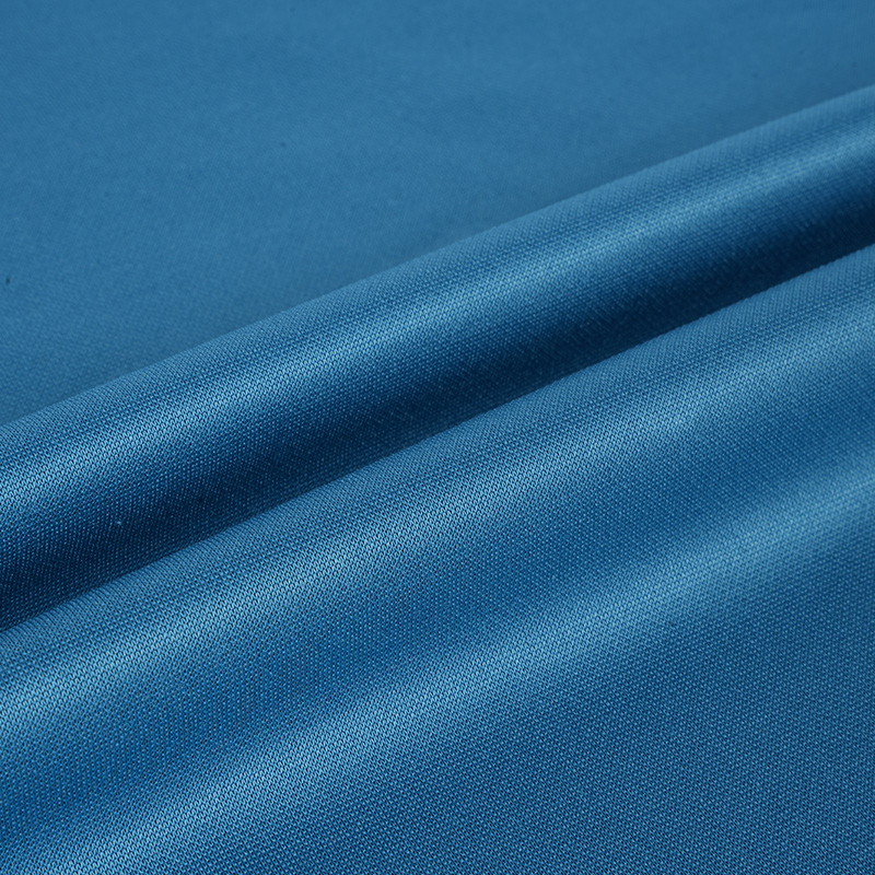 23P164 Tissu de polyester 100% résistant aux rides pour sports urbains et vêtements de loisirs
